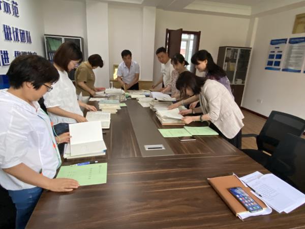 修身以为弓 矫思以为矢 ——咸阳市高新一中初中数学组举办优秀错题本展评活动