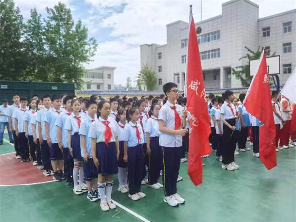 同心向党 军梦伴行——咸阳市高新一中小学生参加进军营活动